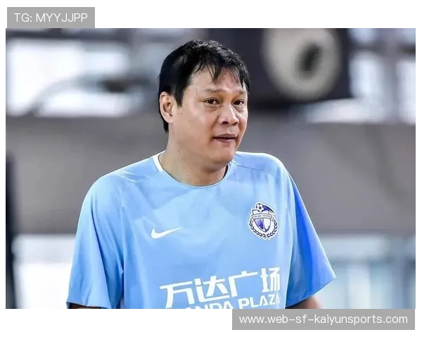 中国足球草根联赛的资助方式与可持续发展方案，草根足球球员