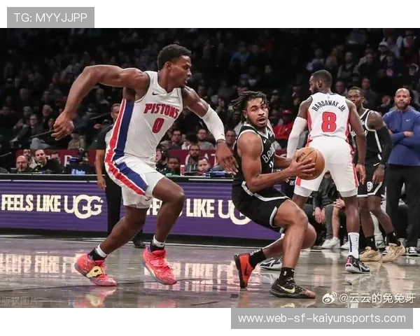 活塞外线开火，关键三分命中